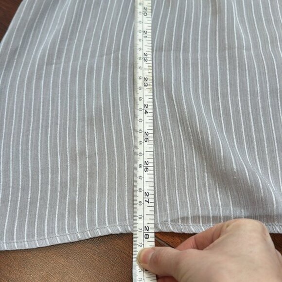 Lane Bryant Sheer 1/4 Sleeve Ruffle Front Blouse Silver 22/24 - Picture 4 of 5